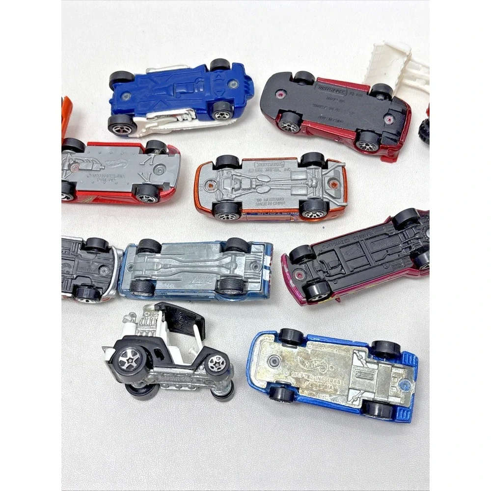 Lot of 15 Loose Diecast Cars Hot Wheels Matchbox 70's 80's‎ 90's Vintage